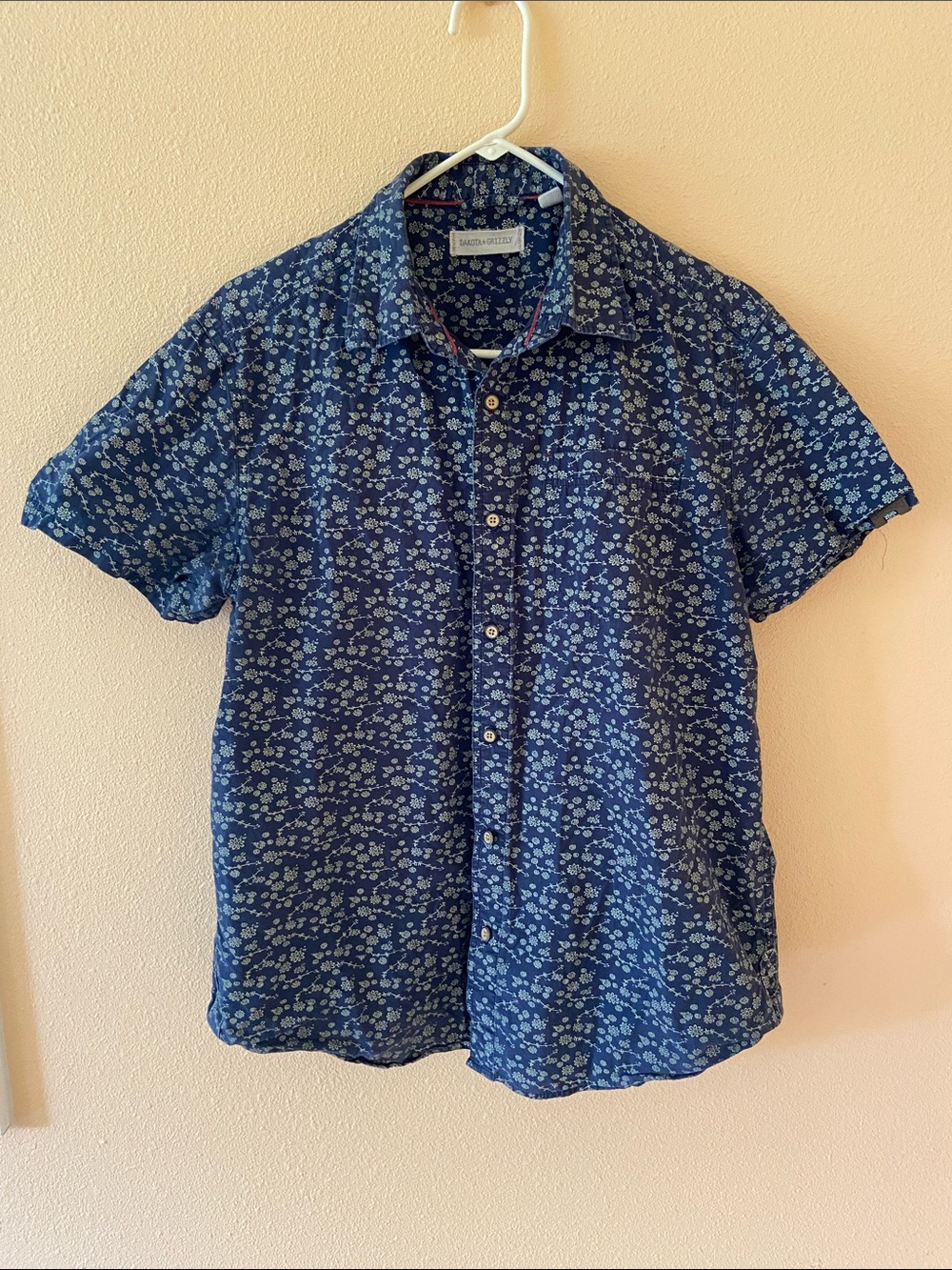 Mens Dakota Grizzly Shirt Blue Floral Short Sleeve Hiking Outdoors, Size Large